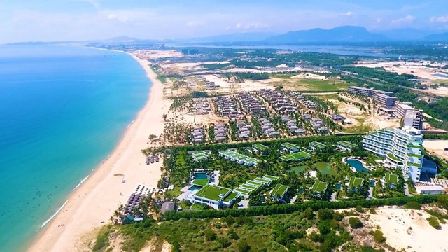 Giải mã chuyện sốt đất ở Cam Lâm - Khánh Hòa: Ồ ạt đón siêu dự án khủng của đại bàng Vingroup và Crystal Bay, quy hoạch thành đô thị sân bay đẳng cấp quốc tế - Ảnh 2.